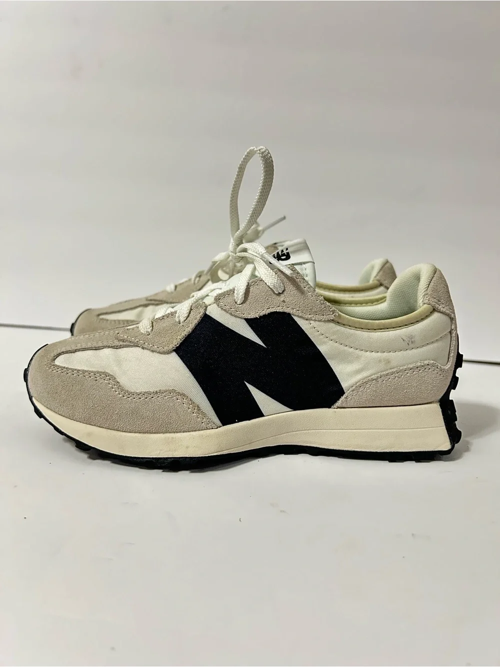 New Balance 327 Athletic Shoes Sneakers Little Kid 3.5 Silver Birch/Navy BA1-13